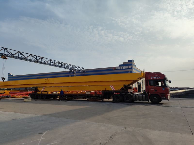 一批歐式單梁、歐式葫蘆雙發(fā)往山東威海